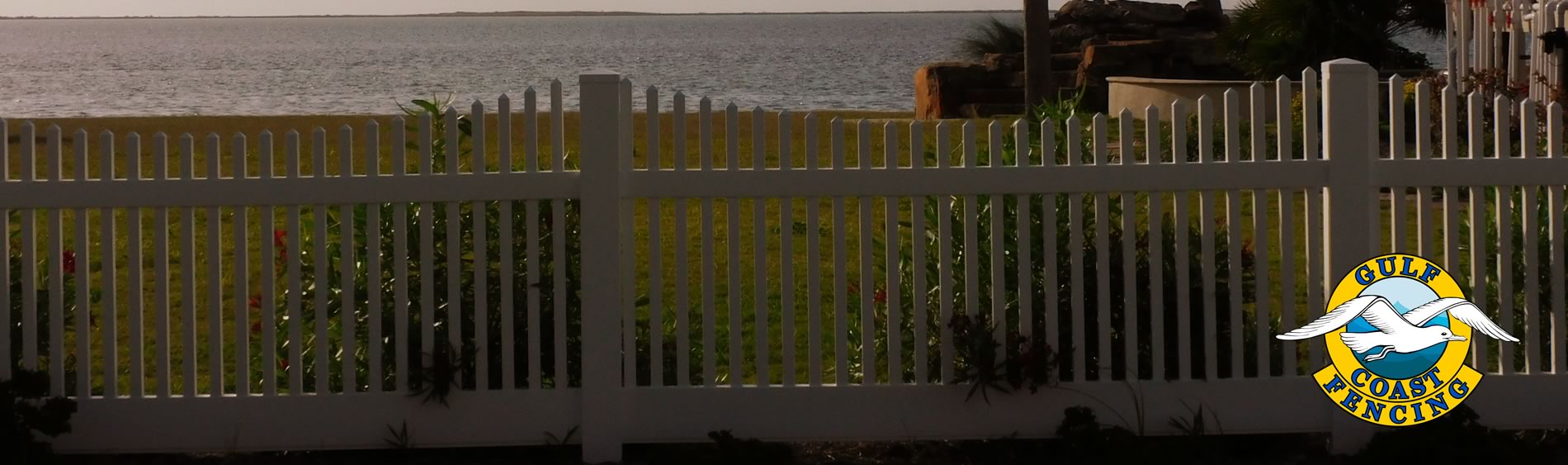 Vinyl Fence Contractor in Rockport Texas